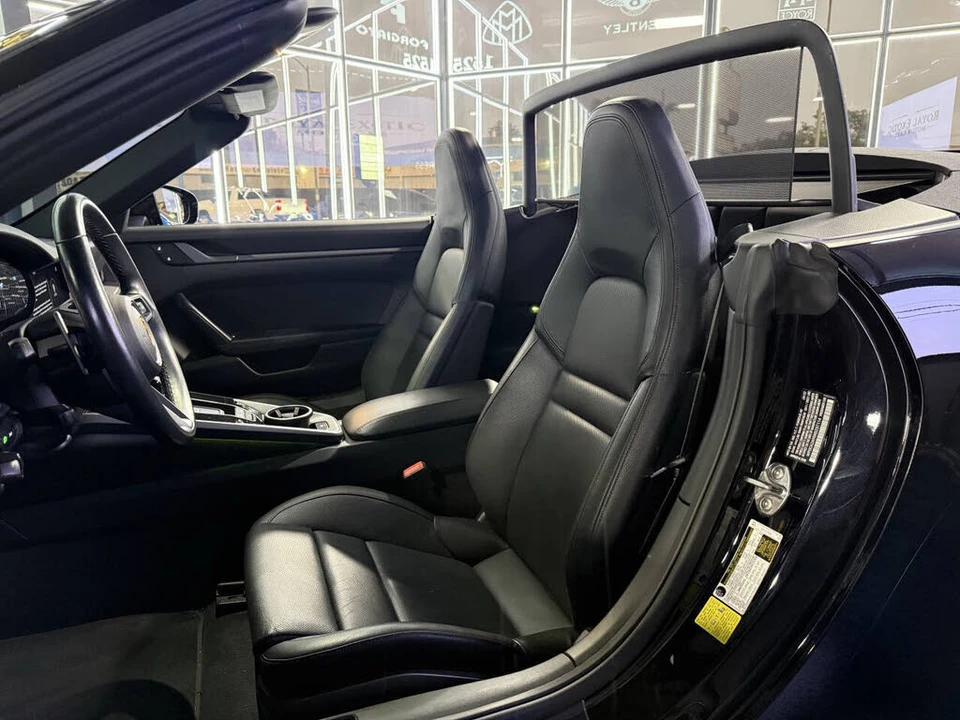 2022 Porsche 992 Carrera - Image 14 of 24