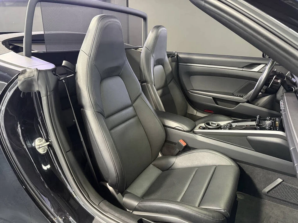 2022 Porsche 992 Carrera - Image 17 of 24