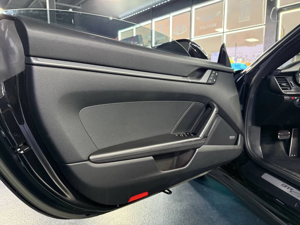 2022 Porsche 992 Carrera - Image 12 of 24