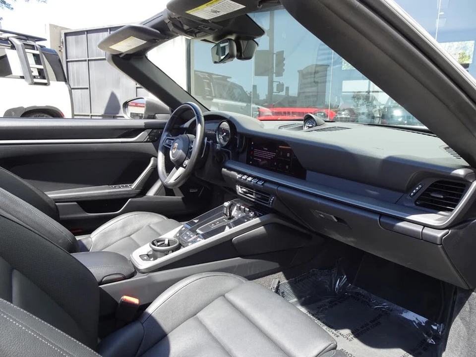 2022 Porsche 992 Carrera - Image 18 of 20