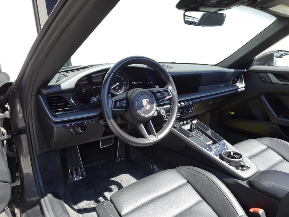 2022 Porsche 992 Carrera - Image 11 of 20