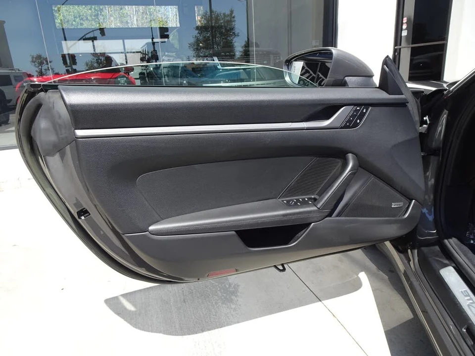 2022 Porsche 992 Carrera - Image 16 of 20