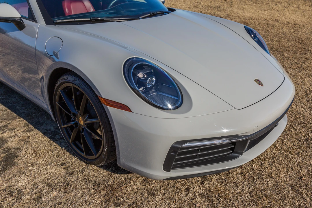 2022 Porsche 992 Carrera - Image 28 of 31