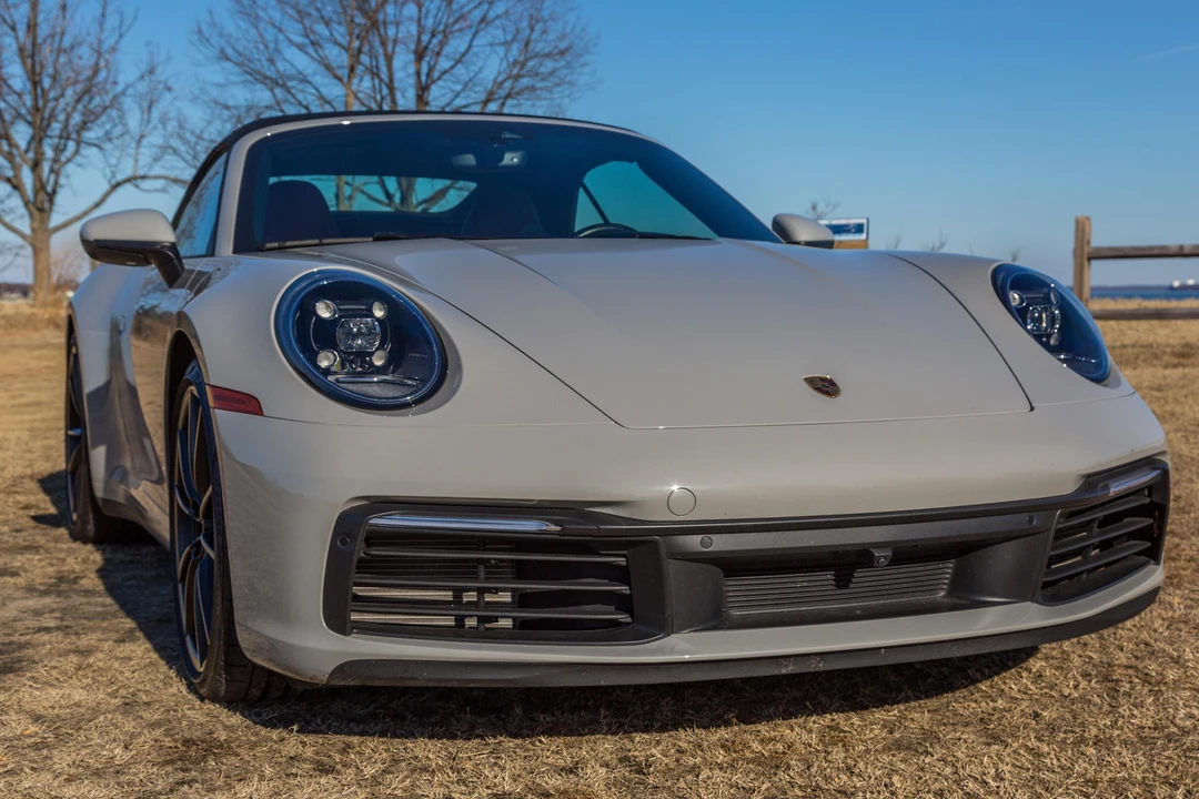 2022 Porsche 992 Carrera - Image 27 of 31
