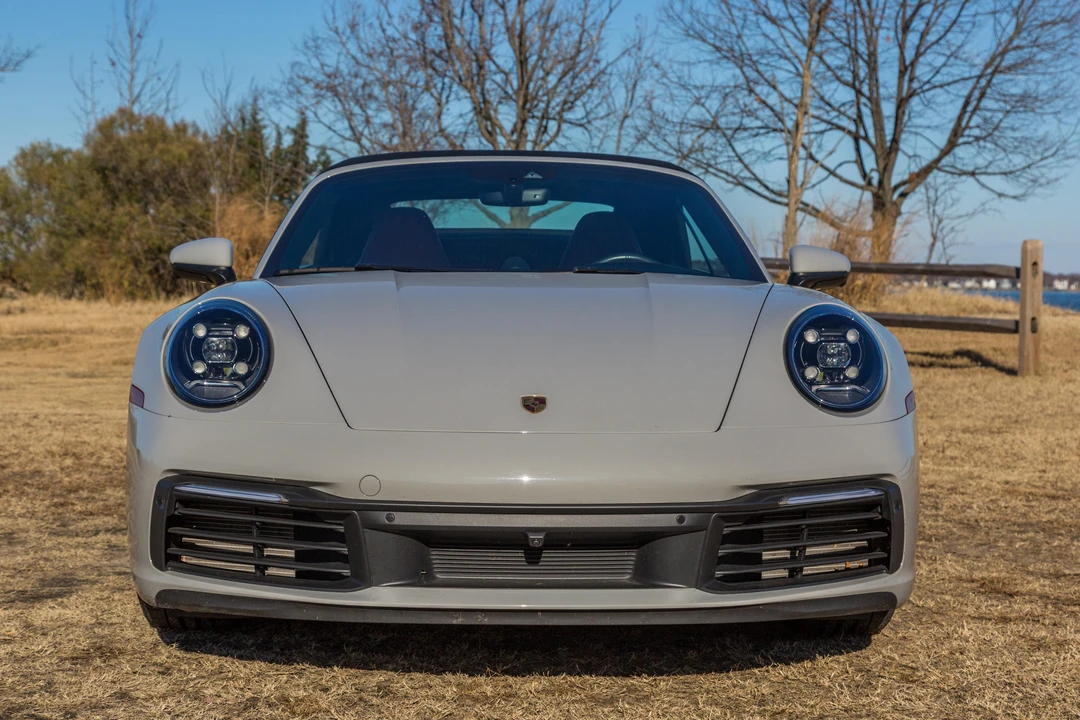 2022 Porsche 992 Carrera - Image 14 of 31
