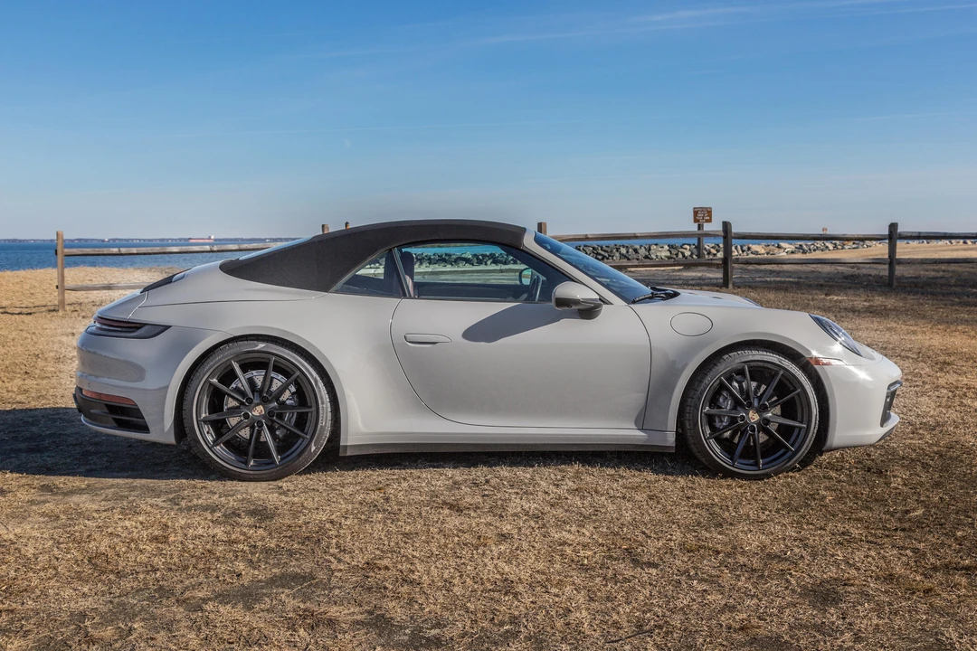 2022 Porsche 992 Carrera - Image 23 of 31