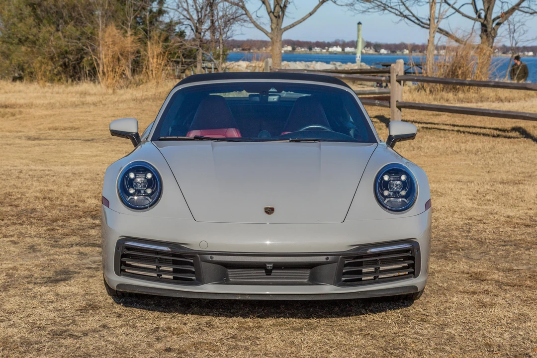 2022 Porsche 992 Carrera - Image 13 of 31