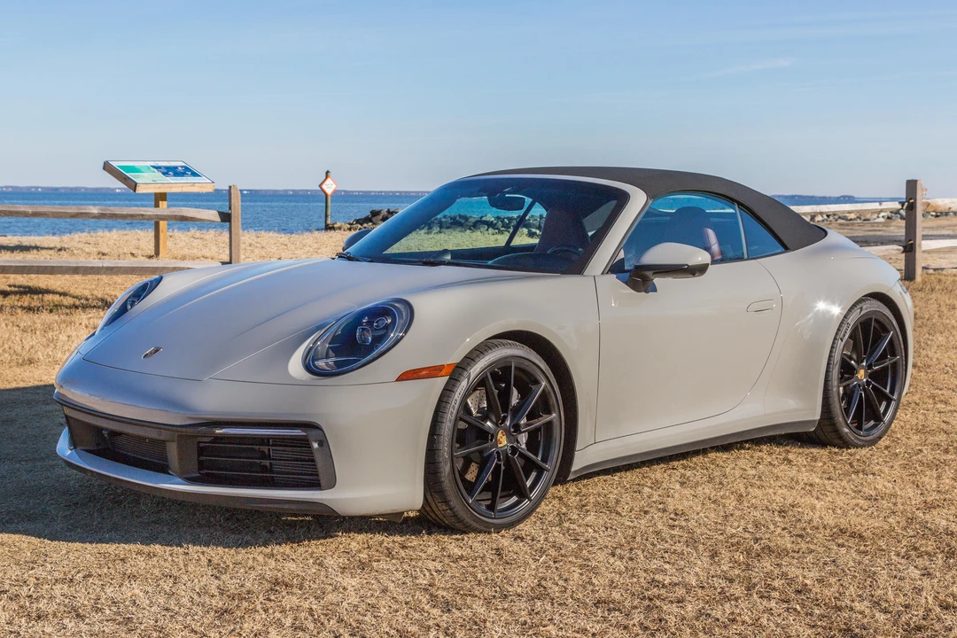 2022 Porsche 992 Carrera - Image 17 of 31