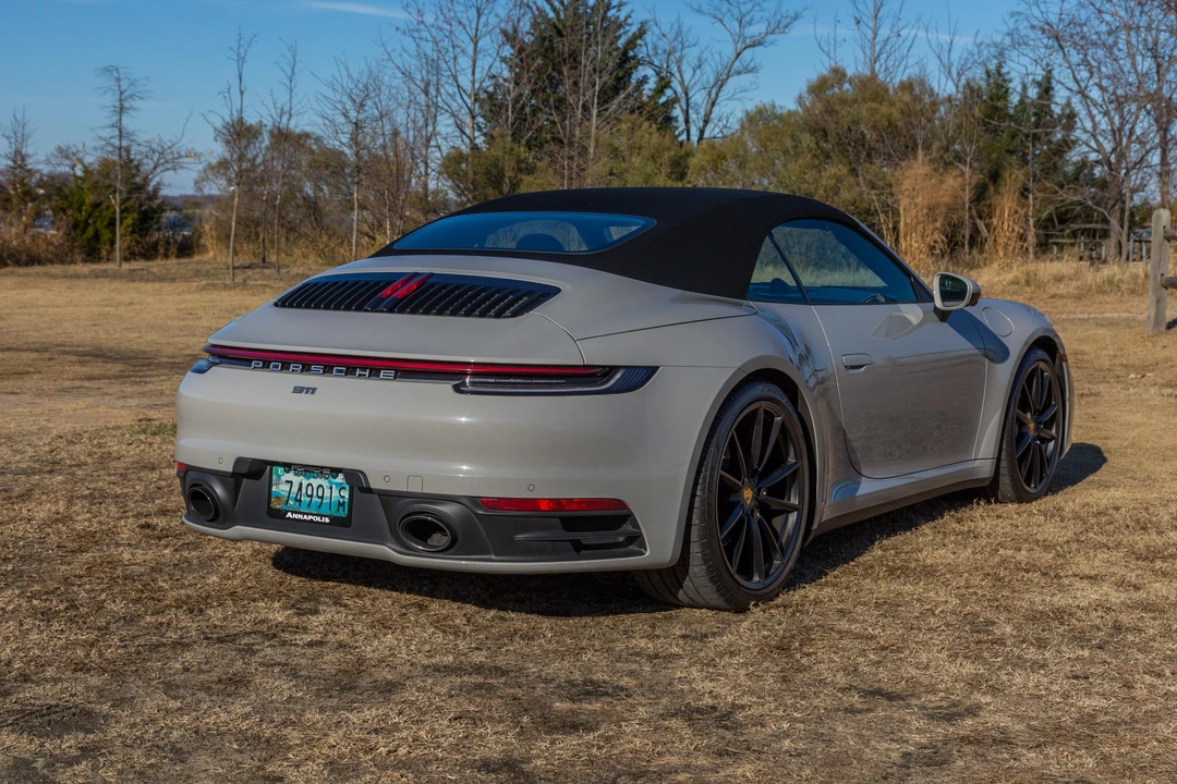 2022 Porsche 992 Carrera - Image 22 of 31