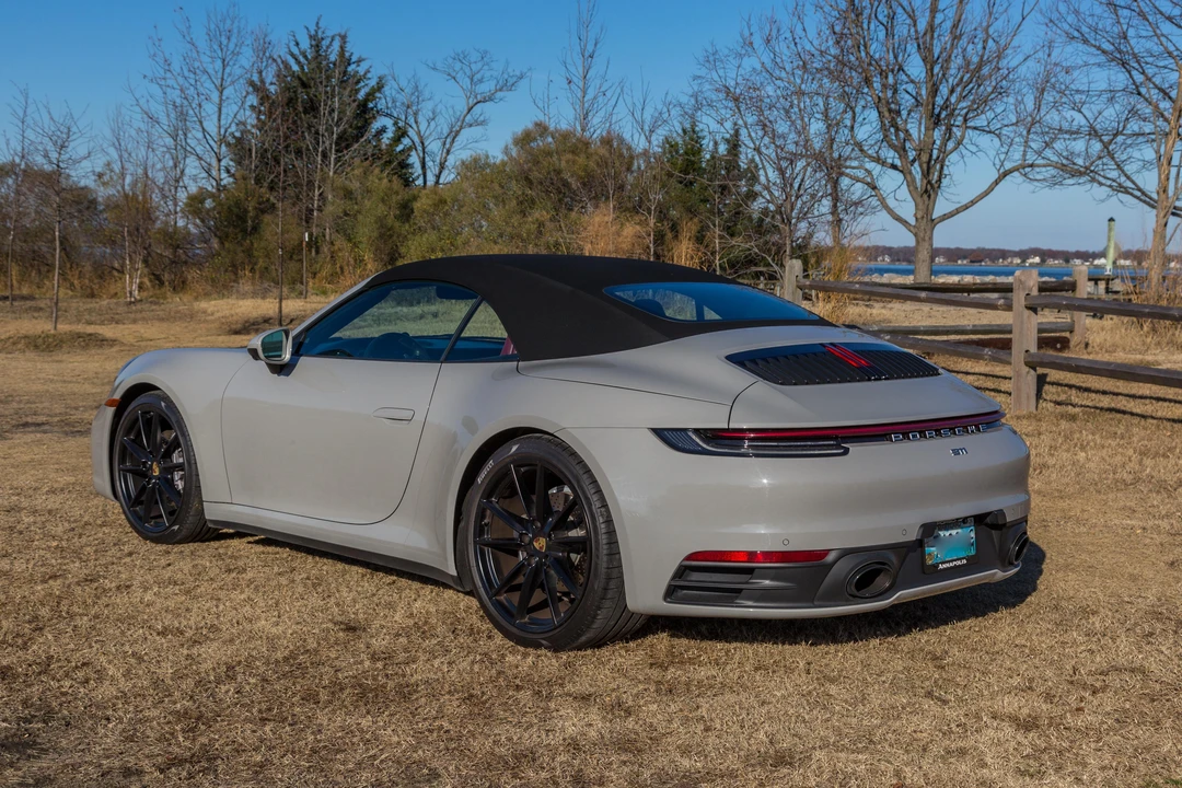 2022 Porsche 992 Carrera - Image 18 of 31