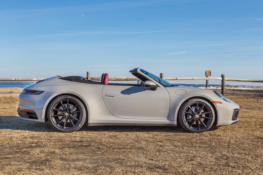 2022 Porsche 992 Carrera - Image 10 of 31