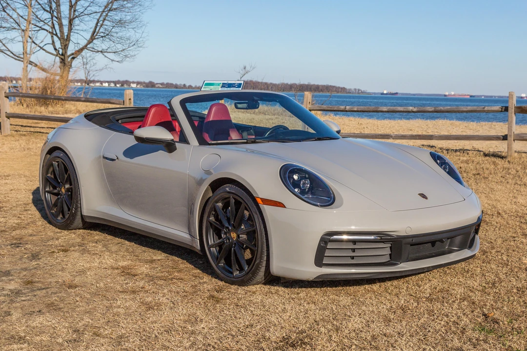 2022 Porsche 992 Carrera - Image 12 of 31