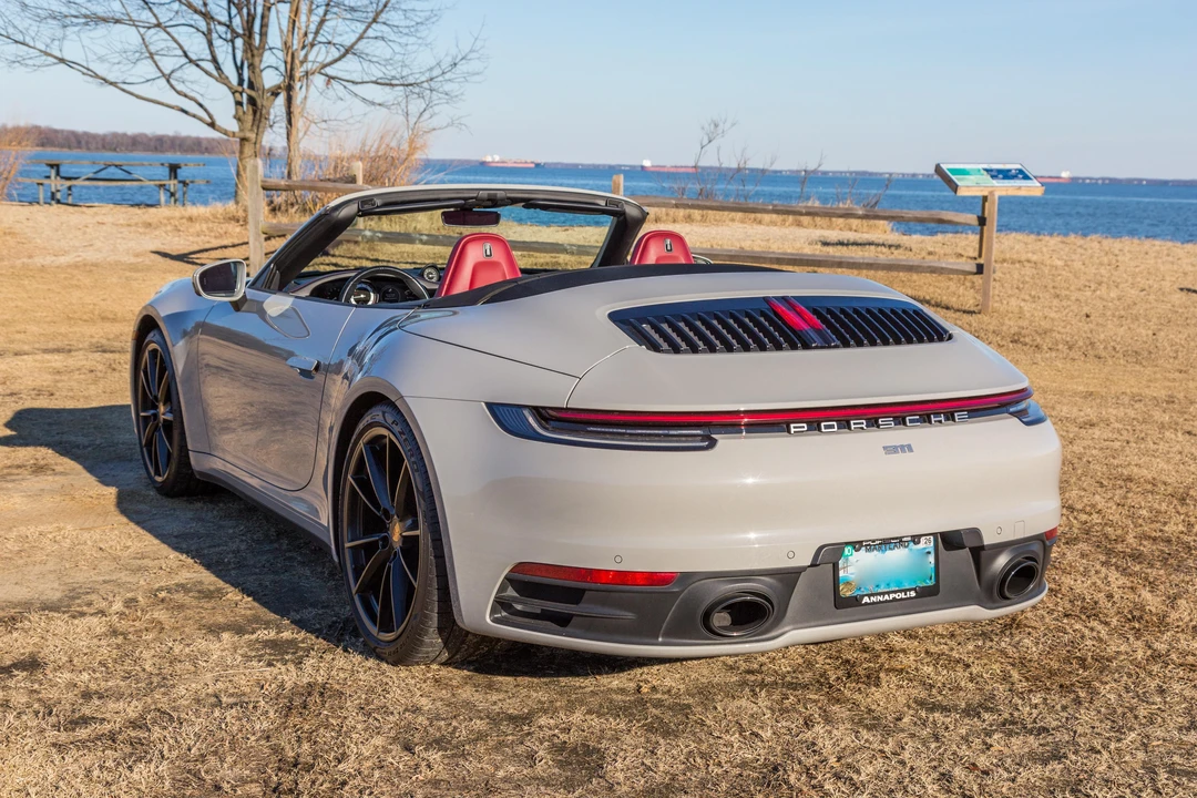 2022 Porsche 992 Carrera - Image 8 of 31