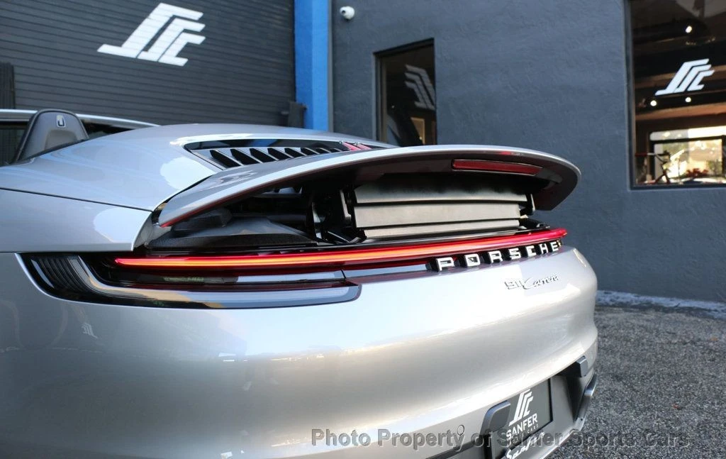 2022 Porsche 992 Carrera - Image 9 of 12