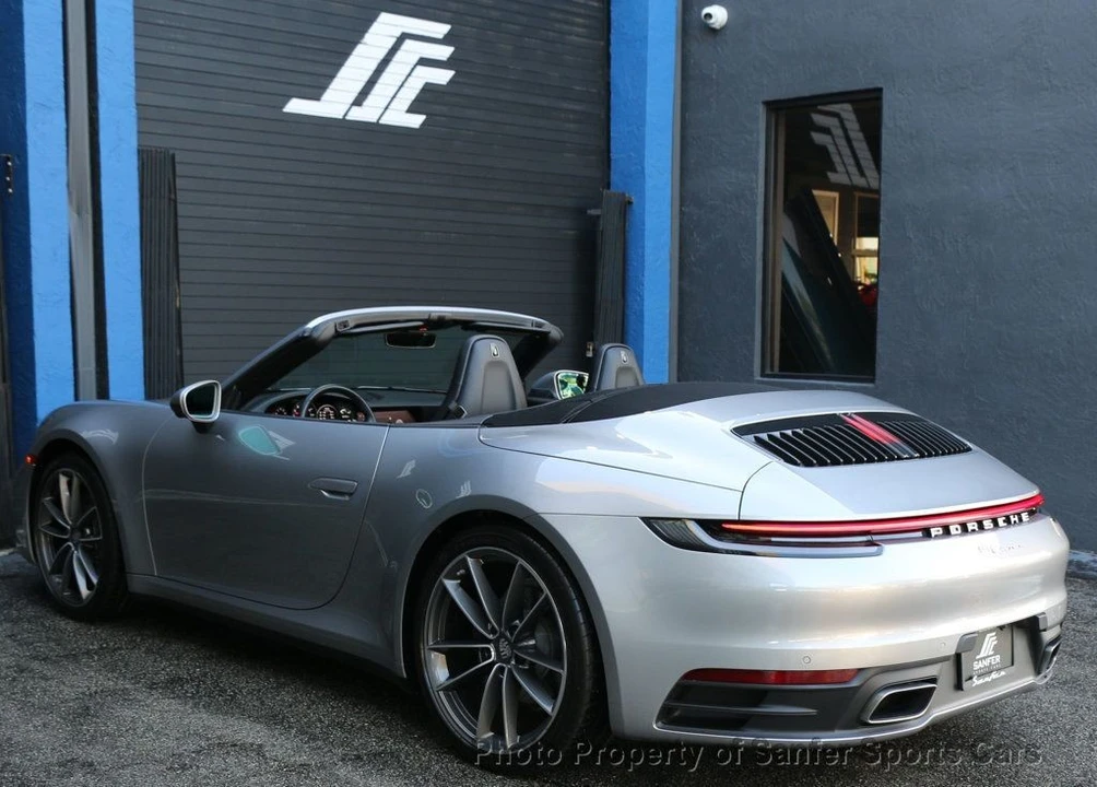 2022 Porsche 992 Carrera - Image 5 of 12