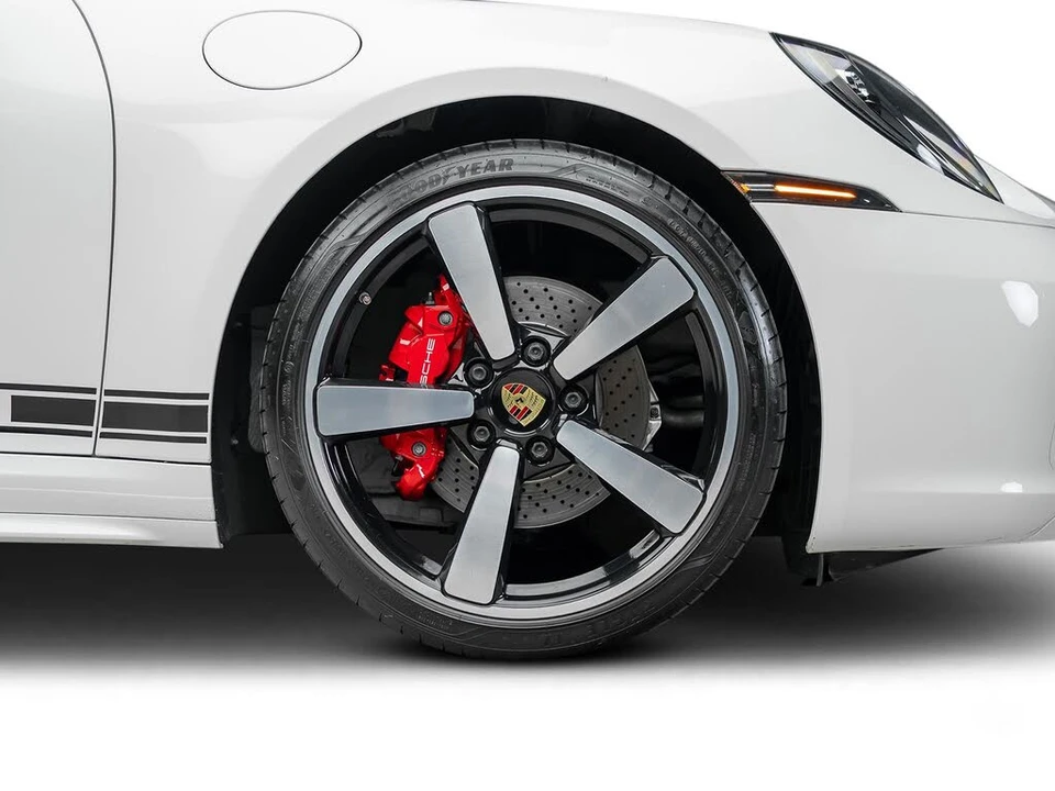 2022 Porsche 992 Carrera - Image 27 of 31