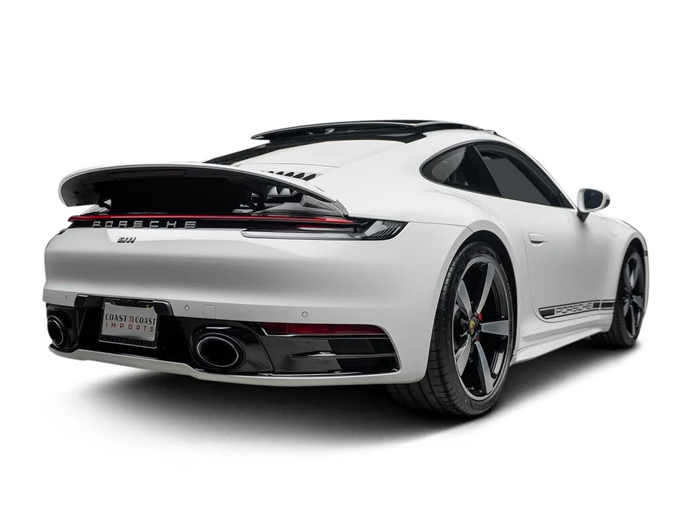 2022 Porsche 992 Carrera - Image 17 of 31