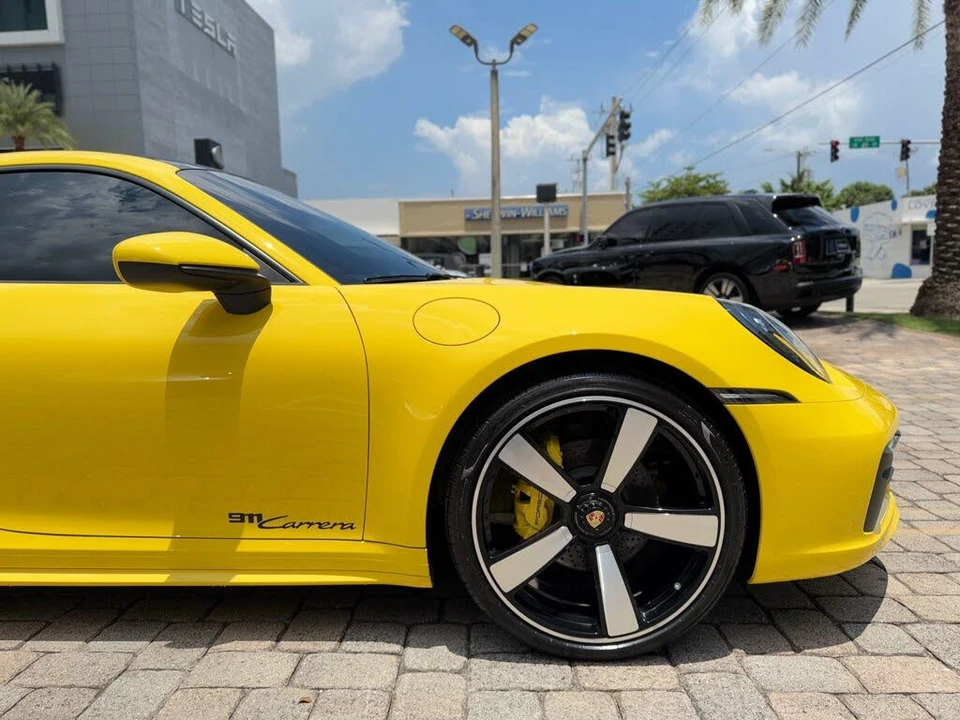 2022 Porsche 992 Carrera - Image 19 of 31