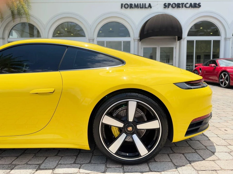 2022 Porsche 992 Carrera - Image 18 of 31