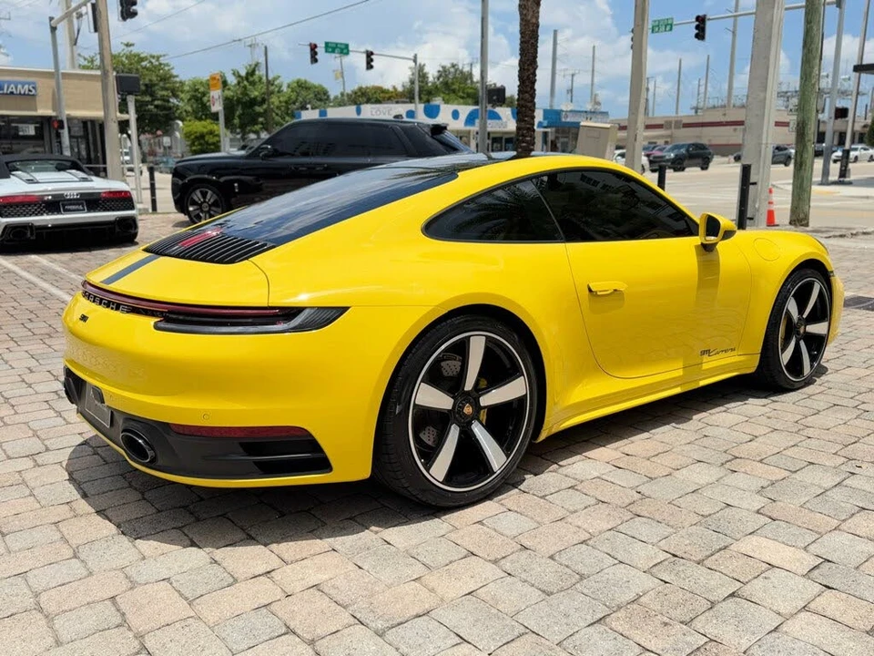 2022 Porsche 992 Carrera - Image 9 of 31