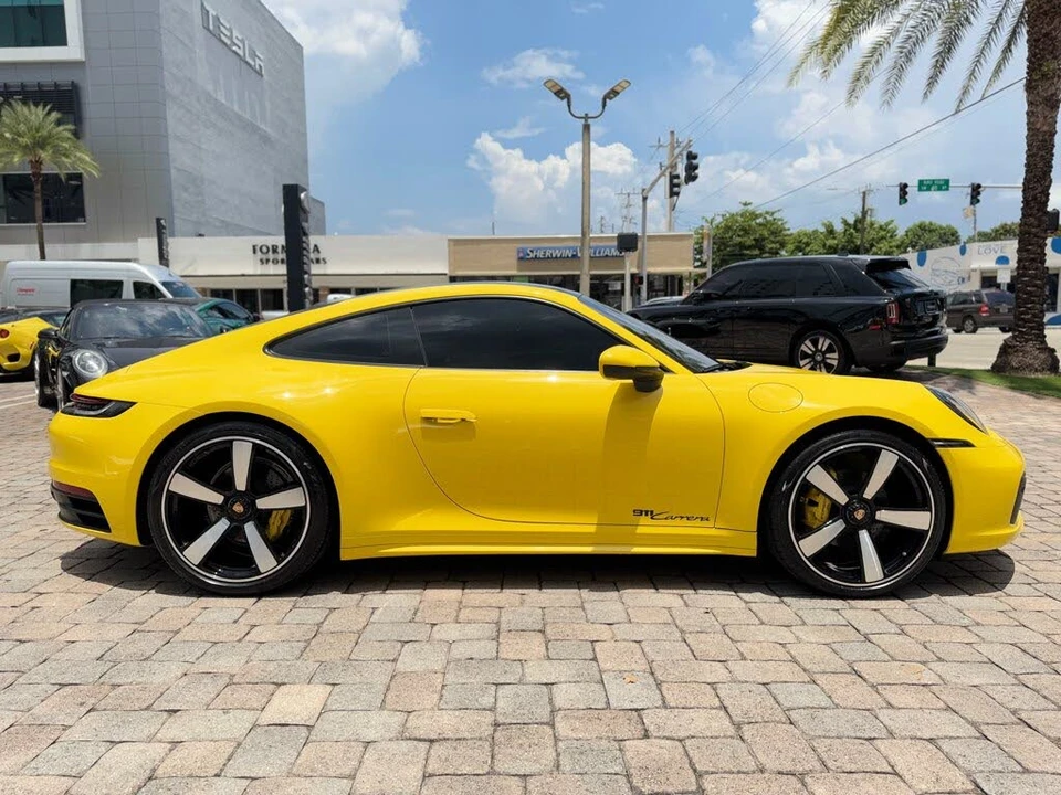 2022 Porsche 992 Carrera - Image 8 of 31