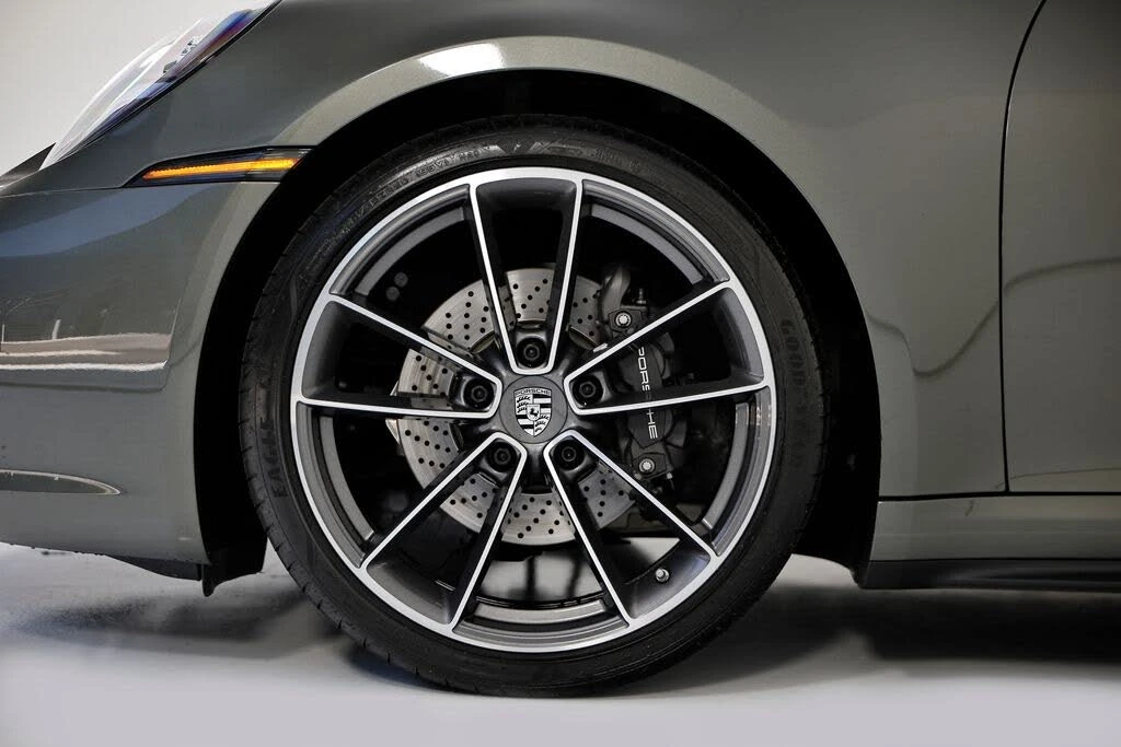 2022 Porsche 992 Carrera - Image 13 of 31