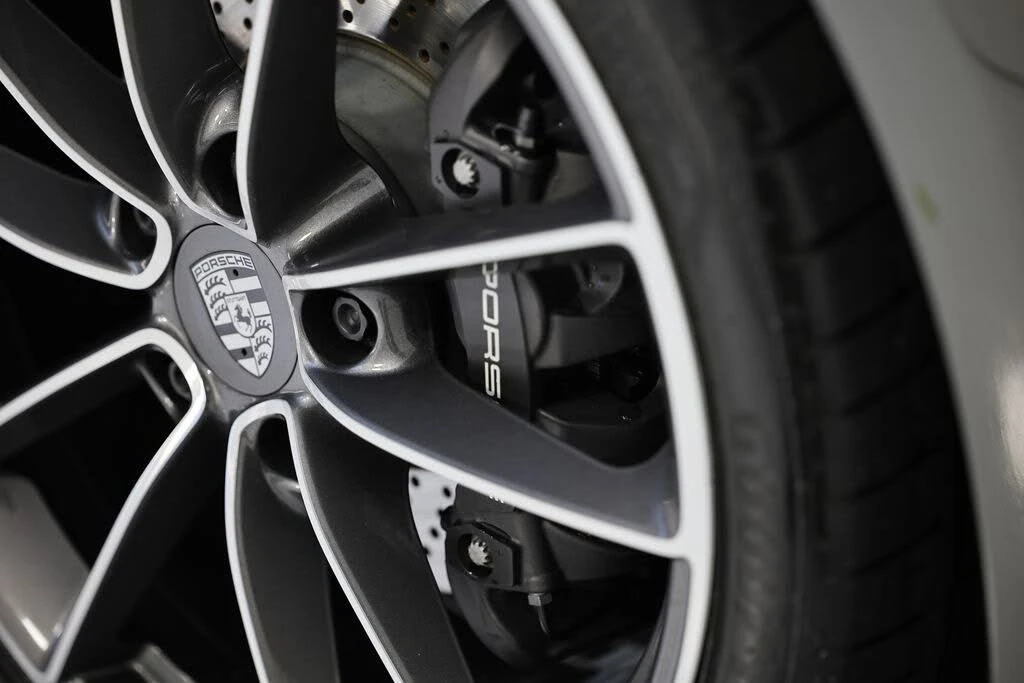 2022 Porsche 992 Carrera - Image 14 of 31