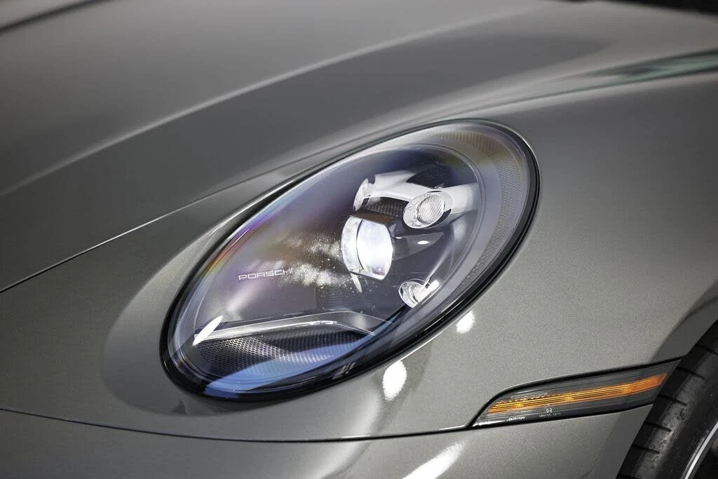 2022 Porsche 992 Carrera - Image 11 of 31