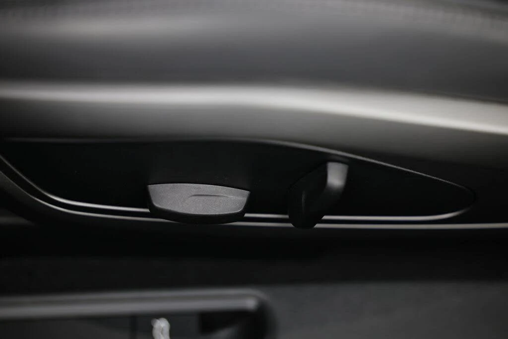 2022 Porsche 992 Carrera - Image 26 of 31