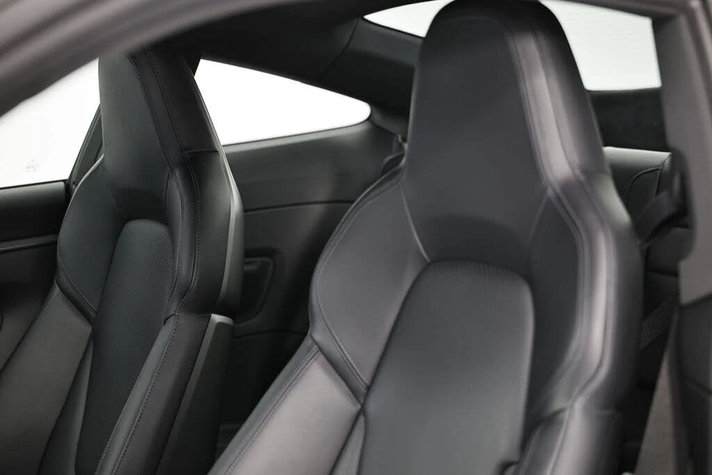 2022 Porsche 992 Carrera - Image 25 of 31
