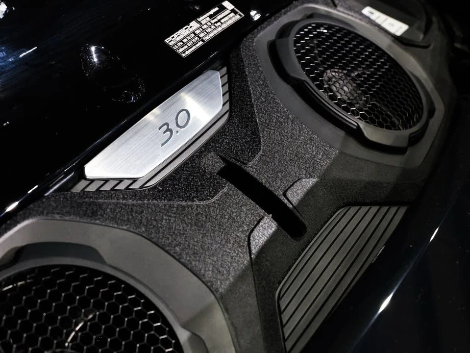 2022 Porsche 992 Carrera - Image 25 of 31