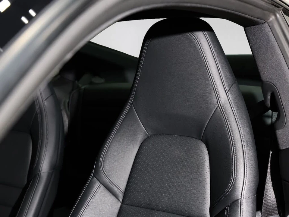 2022 Porsche 992 Carrera - Image 21 of 31