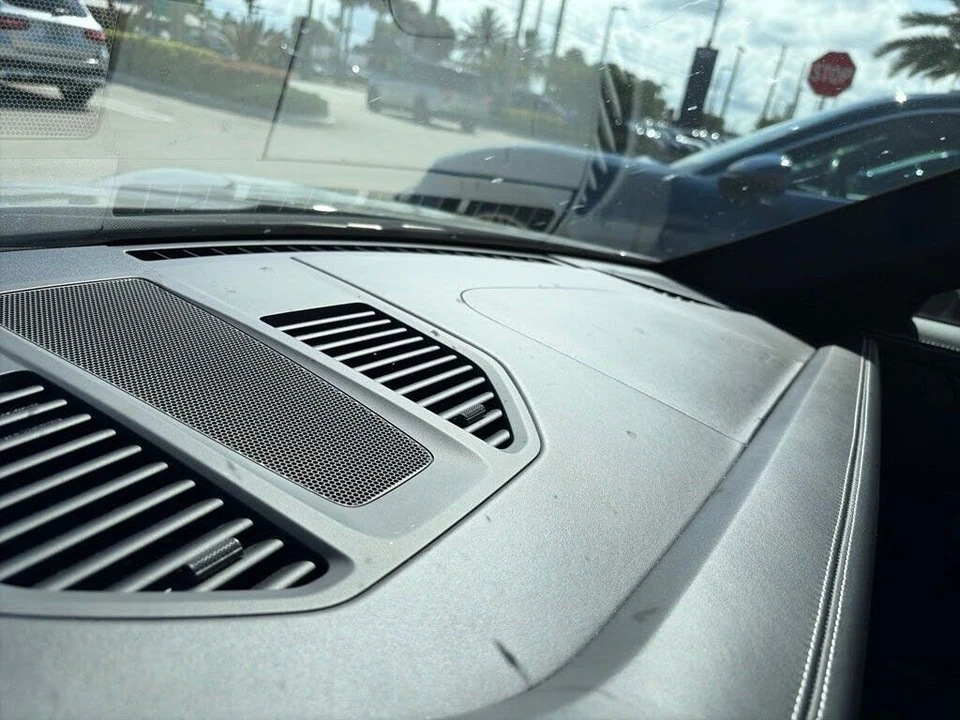 2022 Porsche 992 Carrera - Image 5 of 15