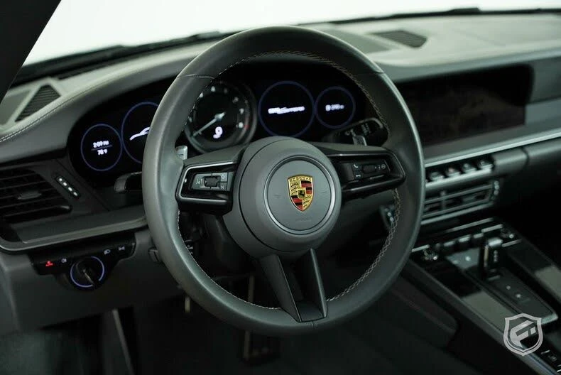 2022 Porsche 992 Carrera - Image 16 of 31
