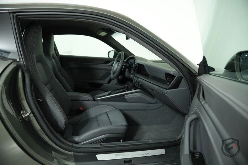 2022 Porsche 992 Carrera - Image 30 of 31