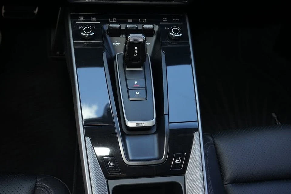2022 Porsche 992 Carrera - Image 19 of 20