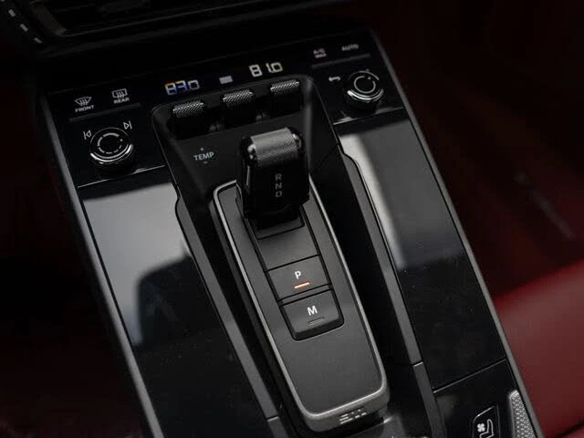 2022 Porsche 992 Carrera - Image 28 of 31