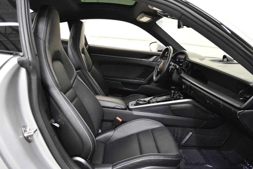 2022 Porsche 992 Carrera - Image 12 of 31