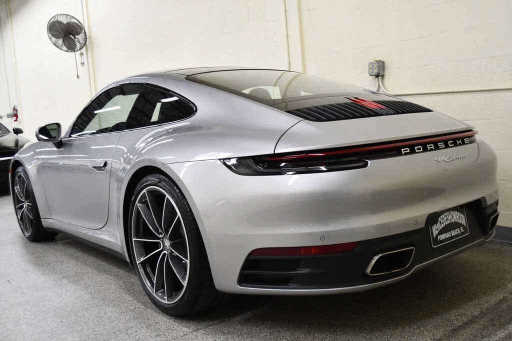 2022 Porsche 992 Carrera - Image 7 of 31