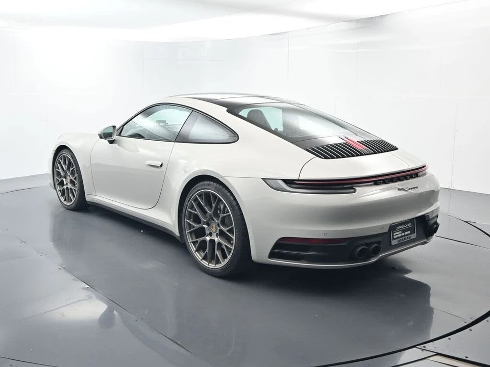 2022 Porsche 992 Carrera - Image 3 of 31