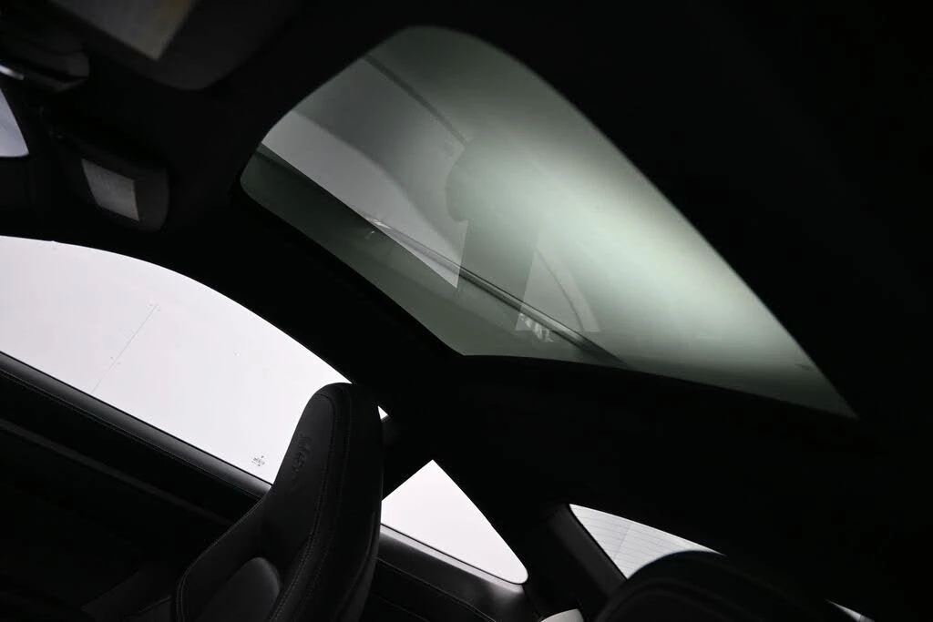 2022 Porsche 992 Carrera - Image 24 of 31