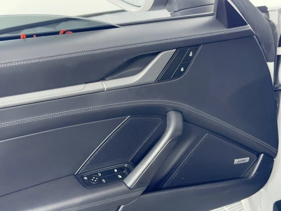 2022 Porsche 992 Carrera - Image 15 of 31