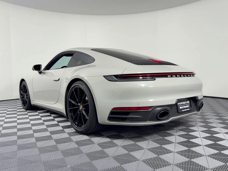 2022 Porsche 992 Carrera - Image 3 of 31