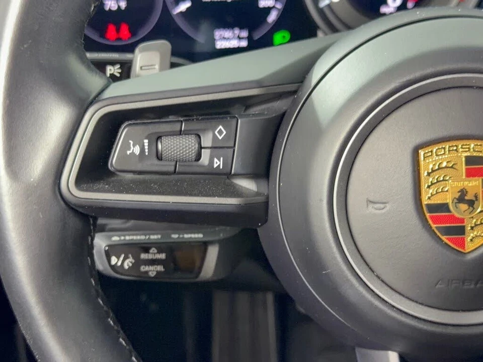 2022 Porsche 992 Carrera - Image 18 of 31