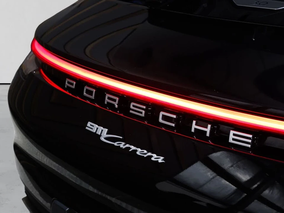 2022 Porsche 992 Carrera - Image 30 of 31