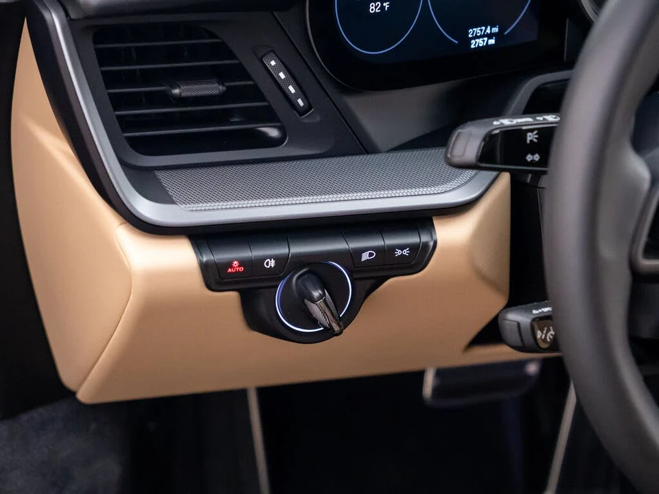 2022 Porsche 992 Carrera - Image 21 of 31