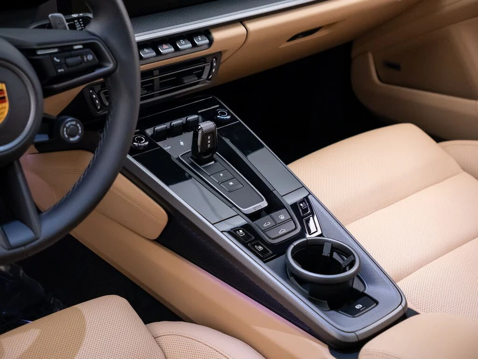 2022 Porsche 992 Carrera - Image 12 of 31