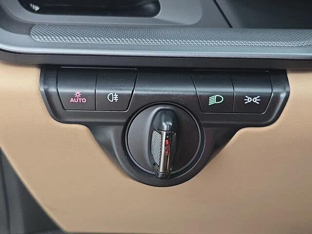 2022 Porsche 992 Carrera - Image 27 of 31
