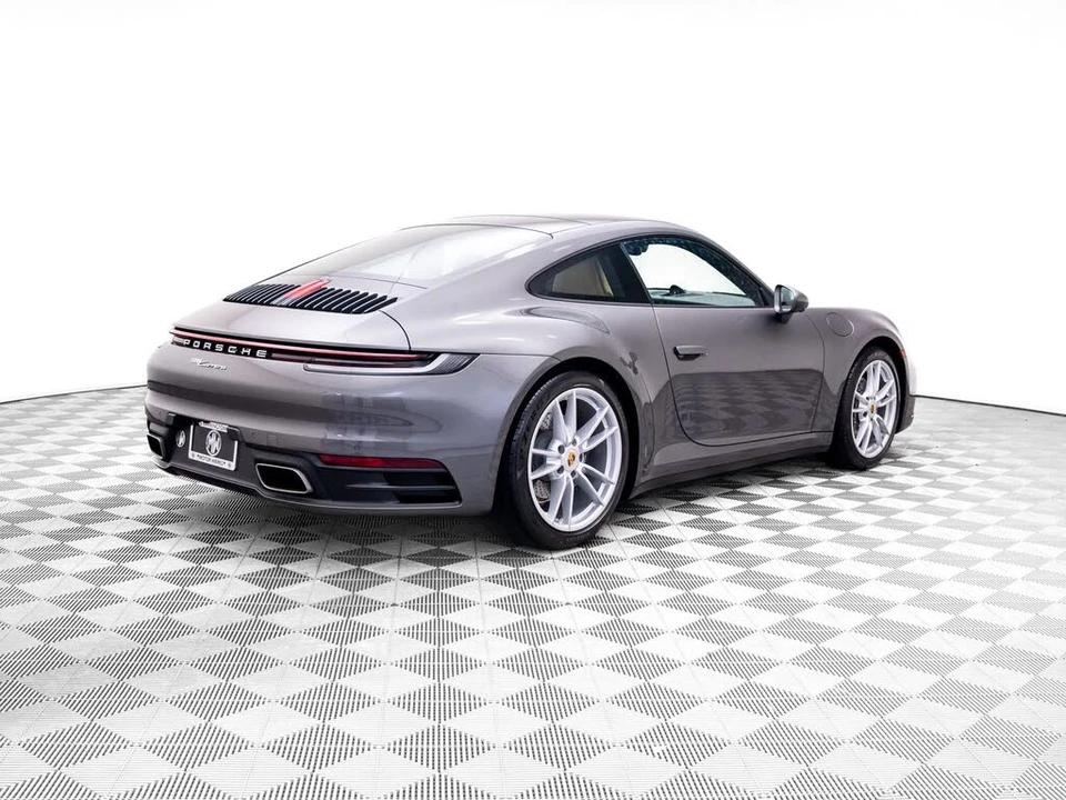 2022 Porsche 992 Carrera - Image 5 of 31
