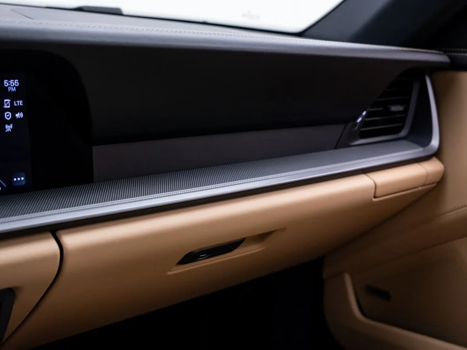 2022 Porsche 992 Carrera - Image 29 of 31